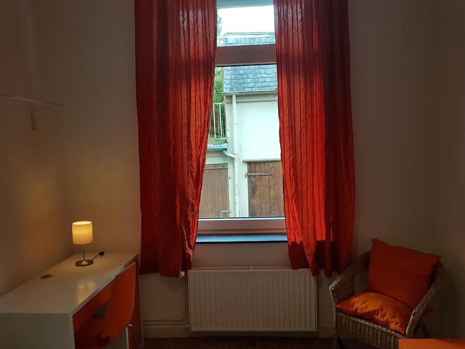 Low Budget BRE Exterior photo